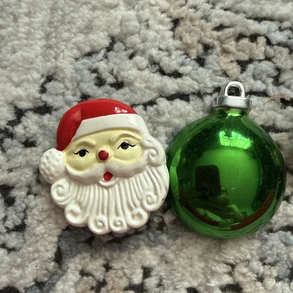 Vintage Plastic Christmas Magnets Set Of 3 Retro Christmas 1.5 Magnets